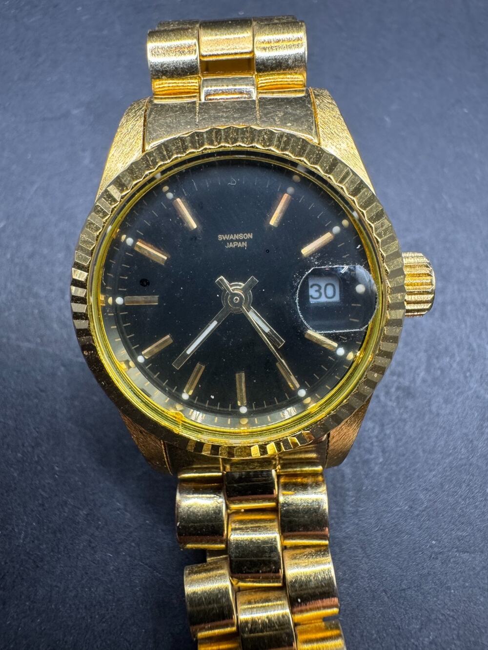 Vtg Swanson Men's Watch Round Date Black Dial Gold Tone Bracelet Band 25mm